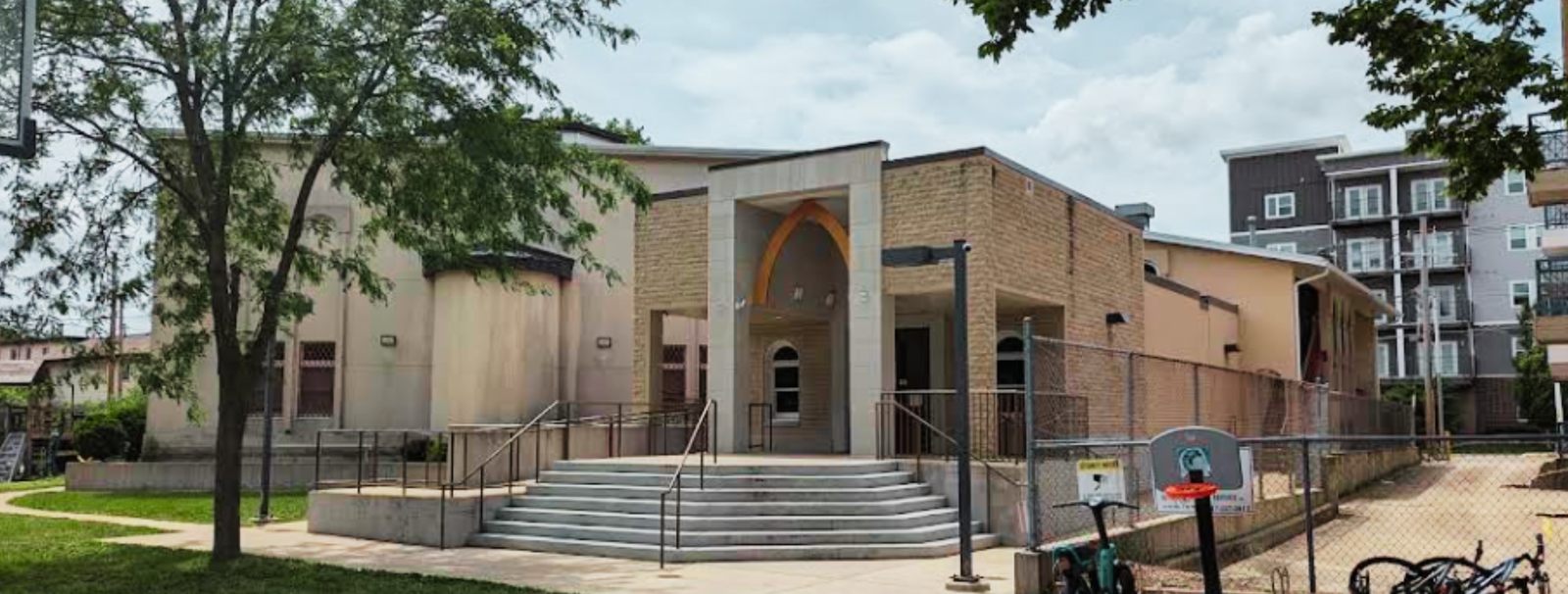 Exterior view of Central Illinois Mosque & Islamic Center Urbana building
